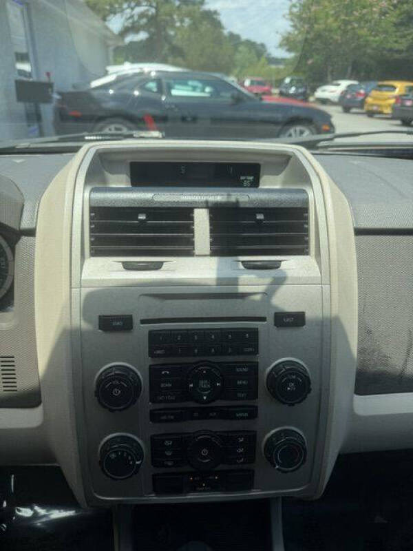 2011 Ford Escape XLT