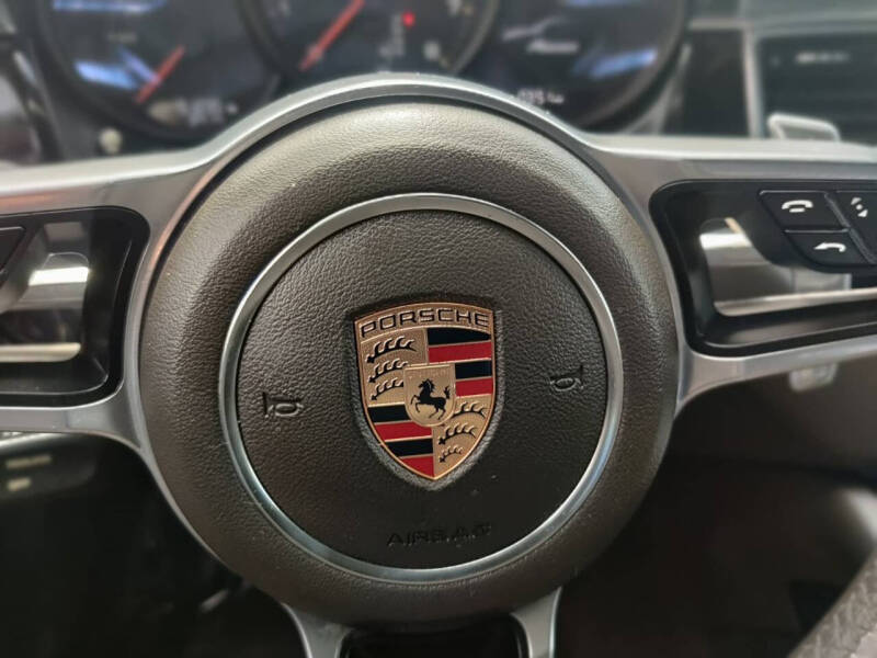 2018 Porsche Macan