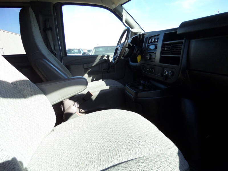 2017 Chevrolet Express LT 3500