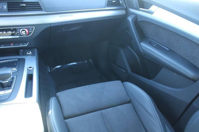 2020 Audi SQ5 3.0T quattro Premium Plus