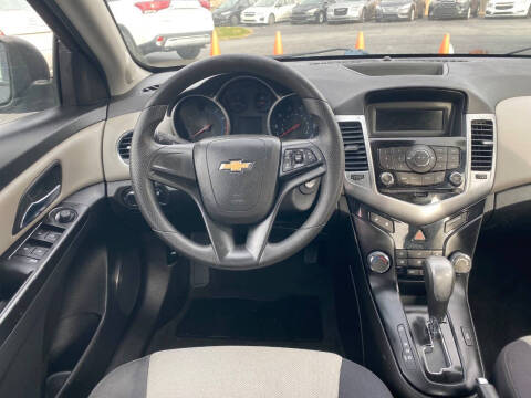 2014 Chevrolet Cruze LS Auto