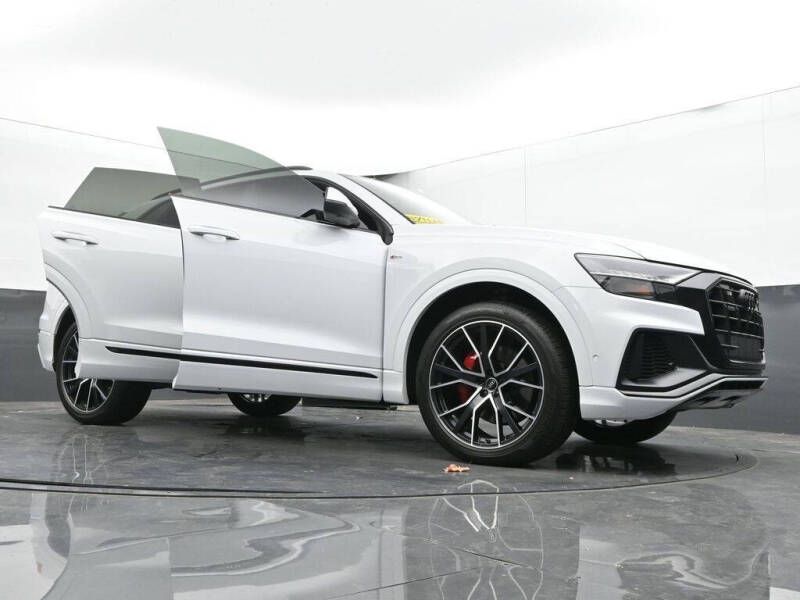 2022 Audi Q8 quattro Premium Plus 55 TFSI