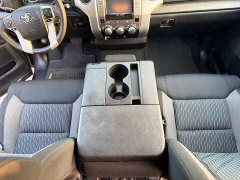 2016 Toyota Tundra SR5