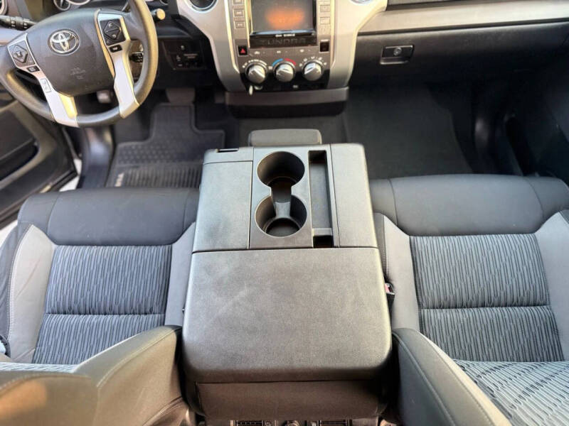 2016 Toyota Tundra SR5