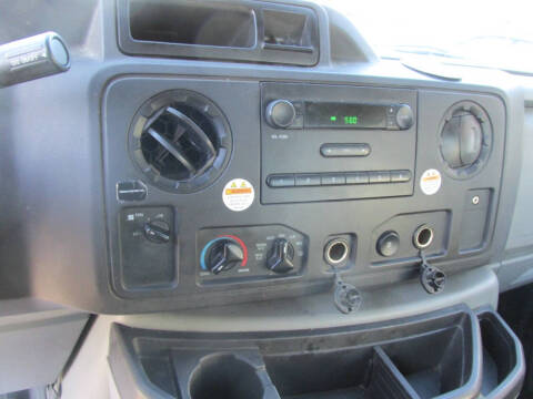 2014 Ford E-Series E-350 SD