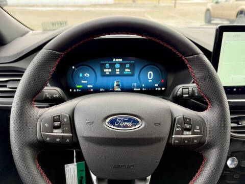 2025 Ford Escape Hybrid ST-Line Select
