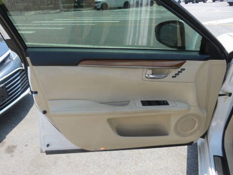 2015 Lexus ES 300h