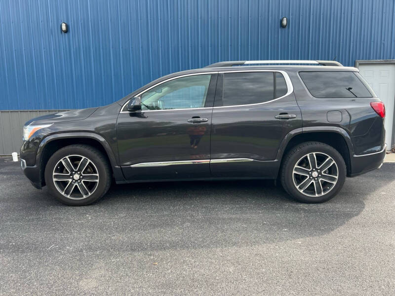 2017 GMC Acadia Denali photo 6