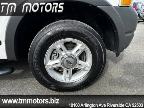 2004 Ford Explorer XLS