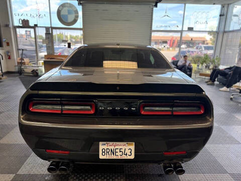 2017 Dodge Challenger SXT