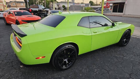 2015 Dodge Challenger R/T Plus