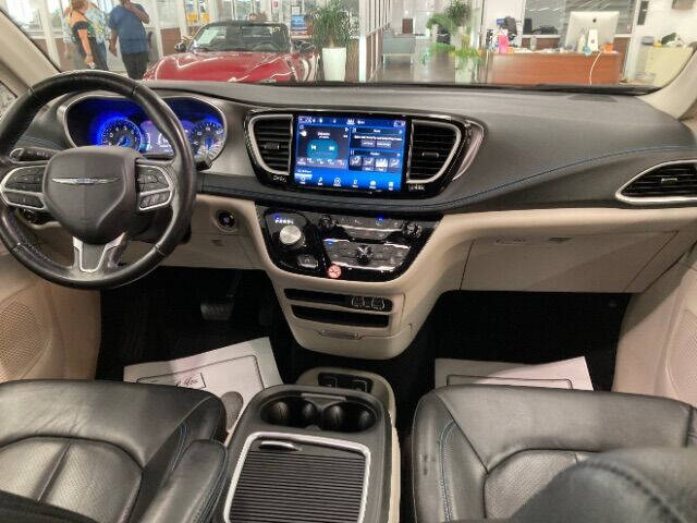 2021 Chrysler Pacifica Touring L