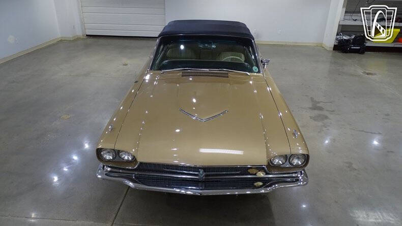 1966 Ford Thunderbird