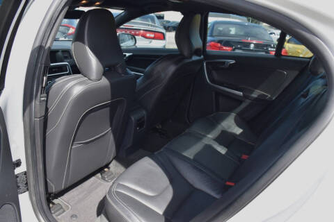 2015 Volvo S60 T5 Drive-E Platinum