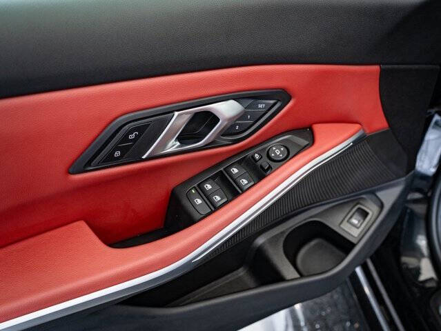 2025 BMW 3 Series 330i xDrive