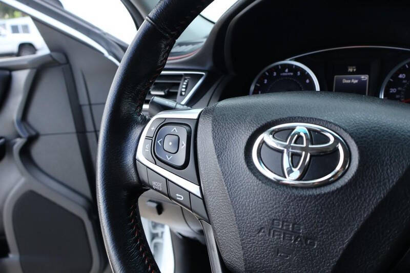 2016 Toyota Camry SE