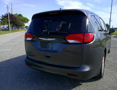 2017 Chrysler Pacifica LX