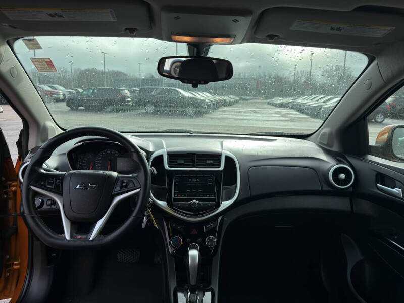 2019 Chevrolet Sonic LT Auto