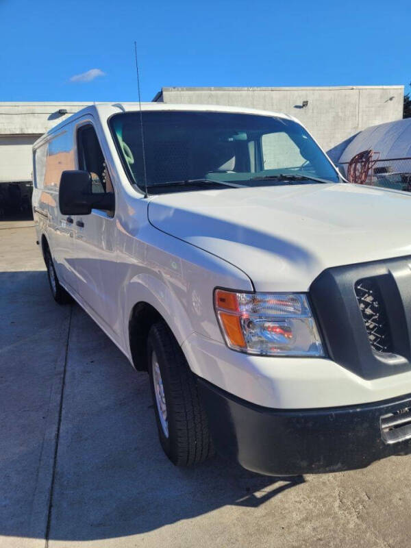 2017 Nissan NV Cargo SV's photo