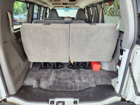 2011 Chevrolet Express LT 2500