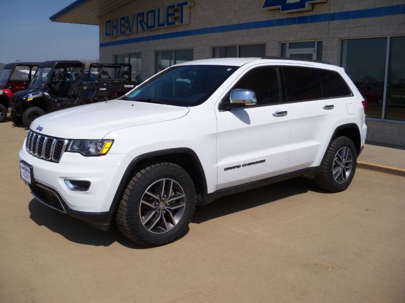 2018 Jeep Grand Cherokee for sale at Tyndall Motors in Tyndall SD