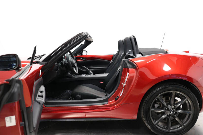 2016 Mazda MX-5 Miata Club