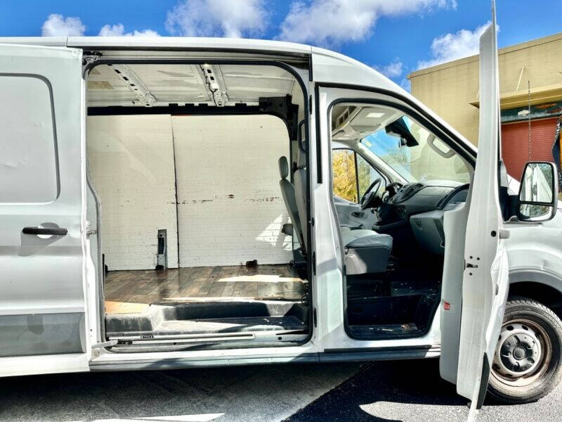 2017 Ford Transit  - $34,995