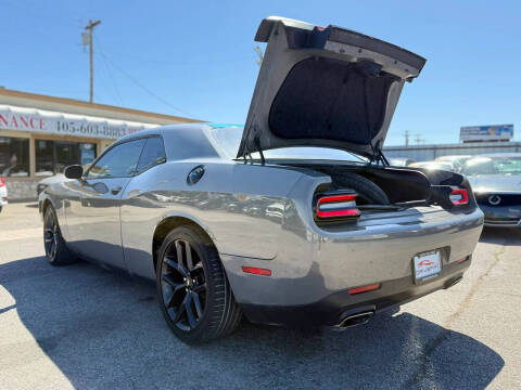 2019 Dodge Challenger SXT