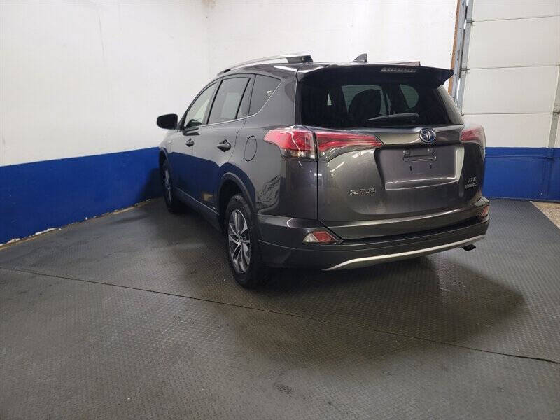 2016 Toyota RAV4 Hybrid XLE