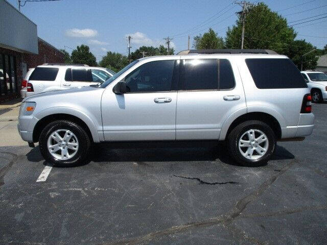 2010 Ford Explorer for sale at Pinnacle Investments LLC in Lees Summit MO