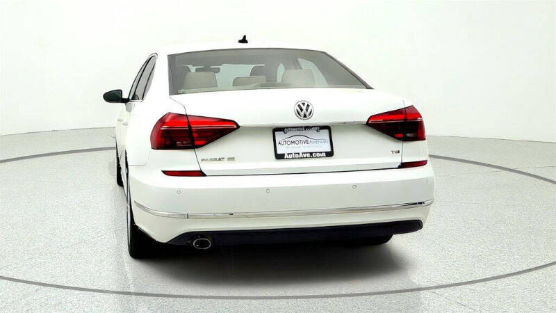 2018 Volkswagen Passat 2.0T SE
