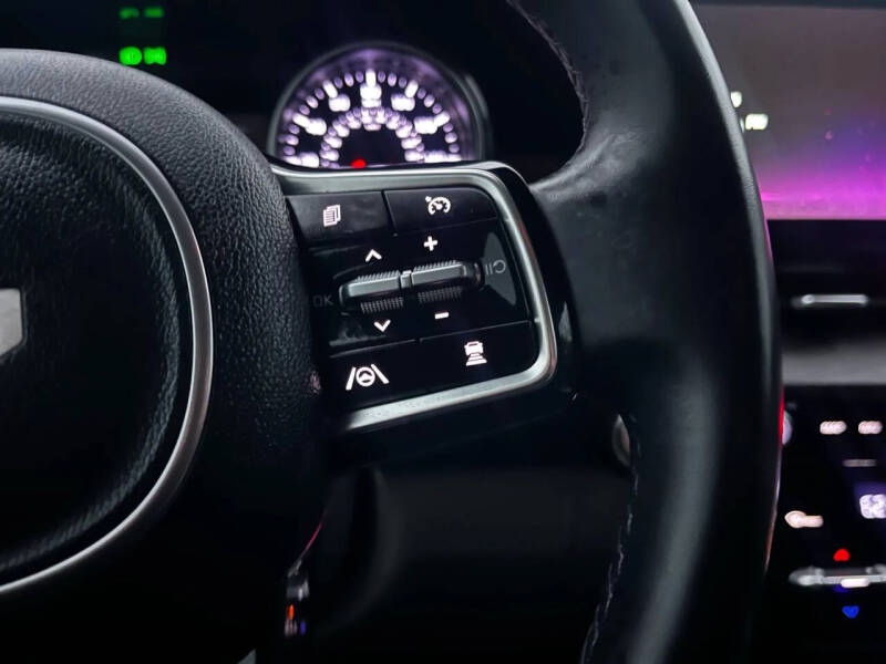 2022 Kia Carnival EX