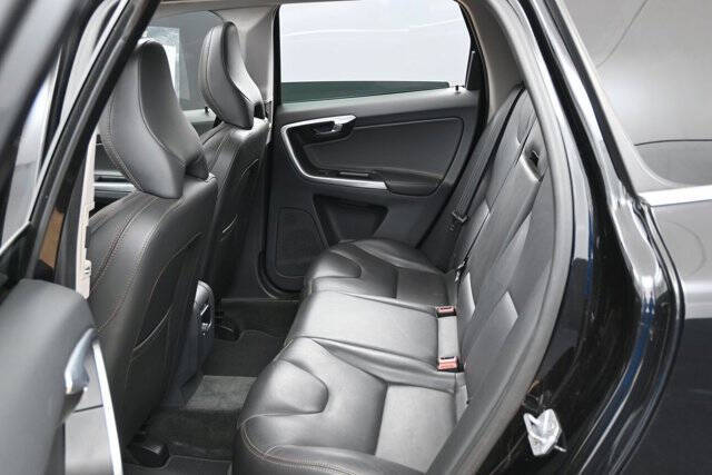 2017 Volvo XC60 T6 Dynamic