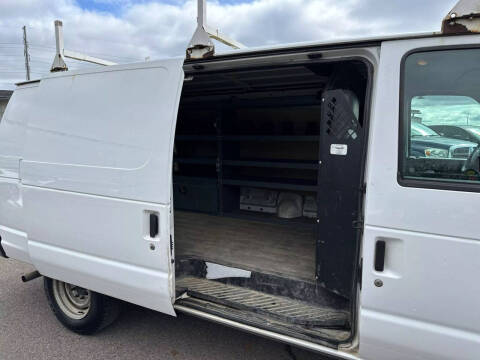 2011 Ford E-Series E-150