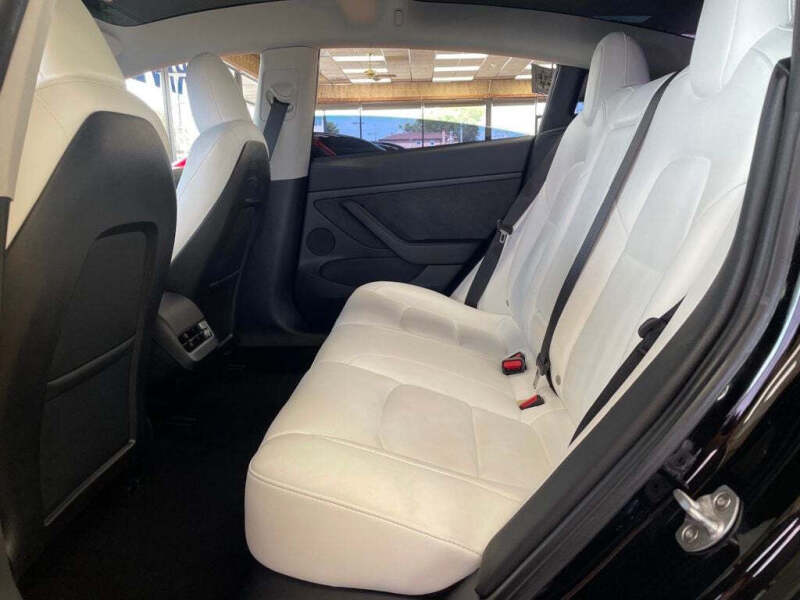 2023 Tesla Model 3 Performance