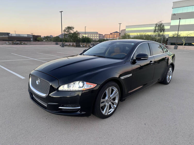 2011 Jaguar XJ Base