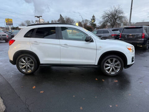 2013 Mitsubishi Outlander Sport LE