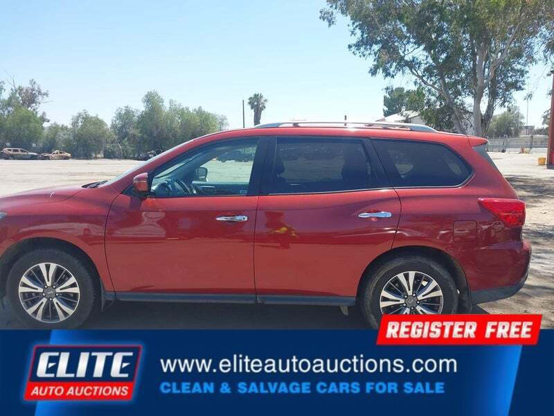2017 Nissan Pathfinder SV