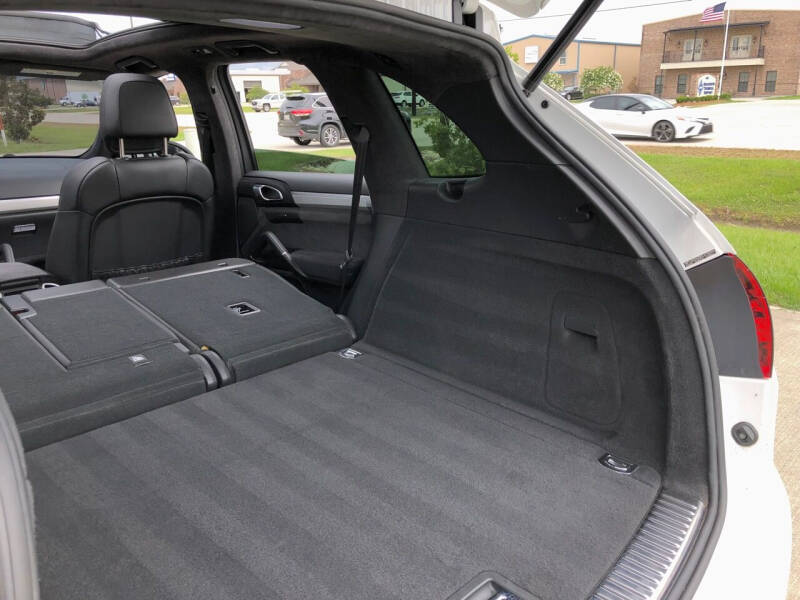 2013 Porsche Cayenne GTS