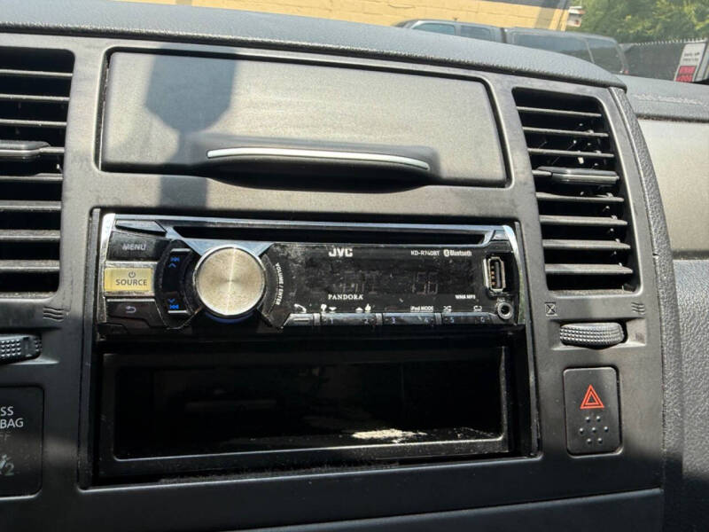 2010 Nissan Versa 1.8 S