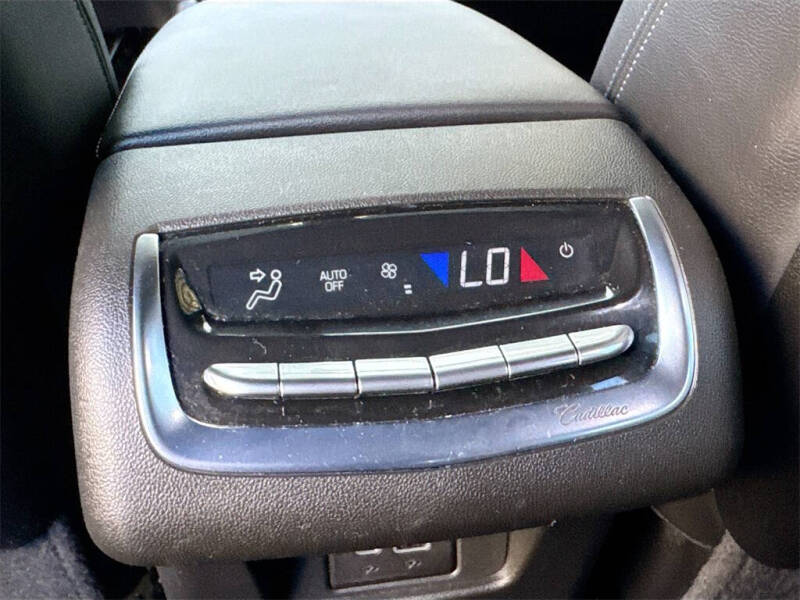 2023 Cadillac XT6 Luxury