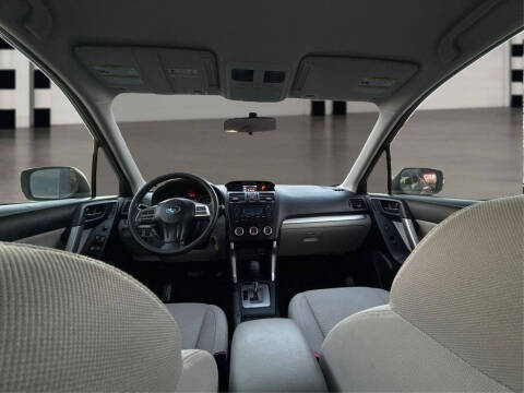 2015 Subaru Forester 2.5i
