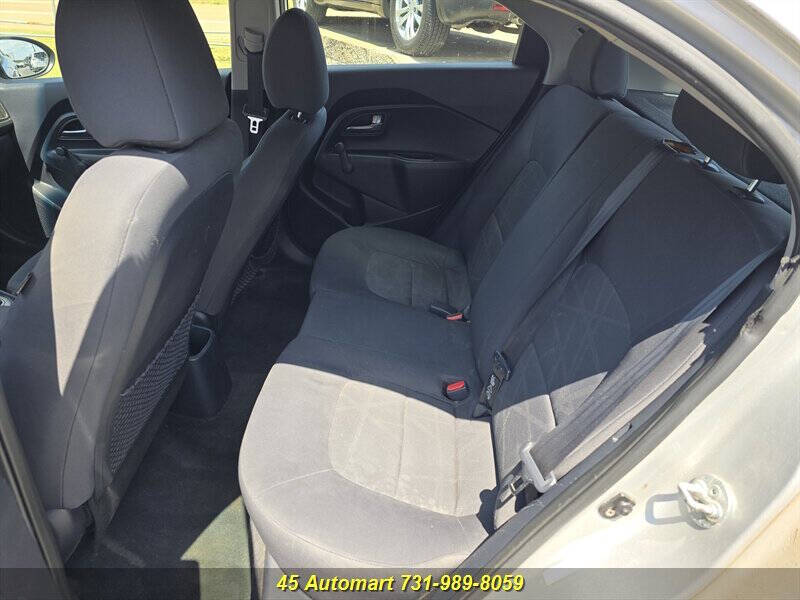 2012 Kia Rio 5-Door LX