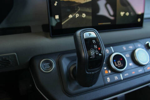 2022 Land Rover Defender 110 X-Dynamic SE
