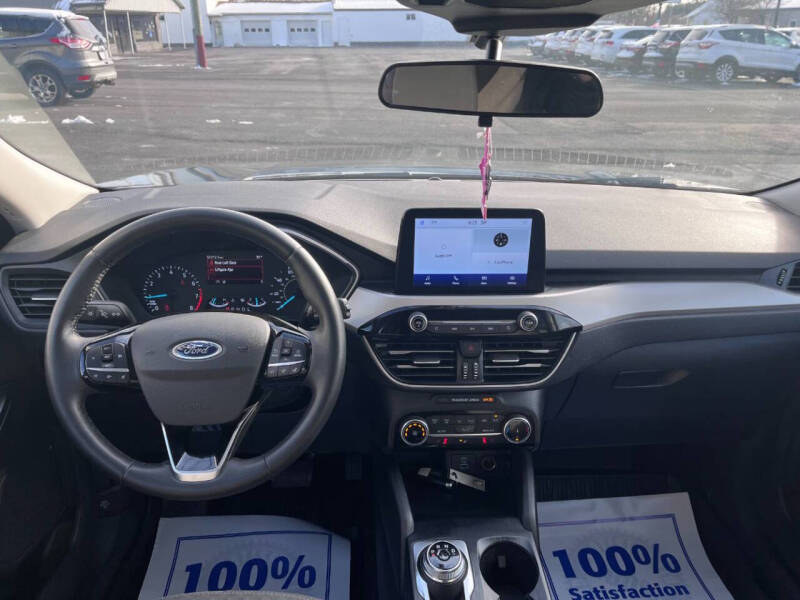 2022 Ford Escape SE