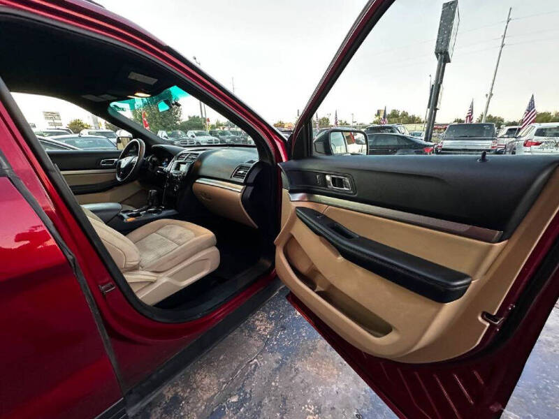 2016 Ford Explorer