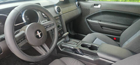 2008 Ford Mustang V6 Deluxe