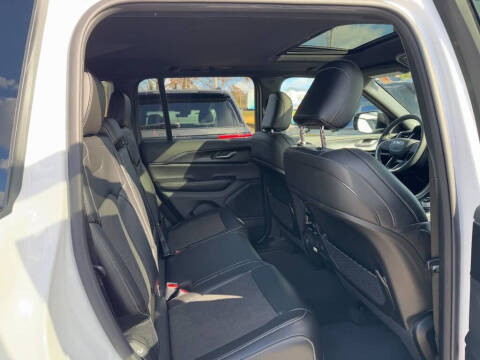 2025 Jeep Grand Cherokee