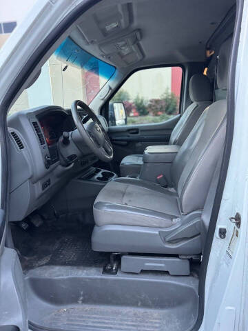 2016 Nissan NV 2500 HD SV