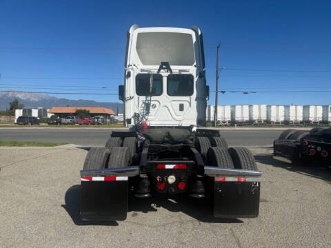 2014 Freightliner Cascadia